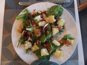 Grits-Houlimi Salad
